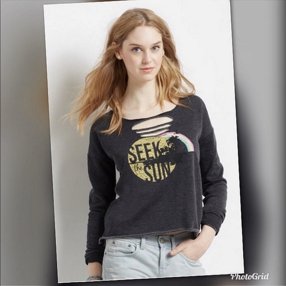 Chic Aeropostale cut Sweatshirt. - Picture 6 of 6